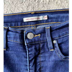 Levi's 314 Shaping Straight size 30 /28